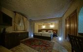 Туры в отель Castle Cave Hotel