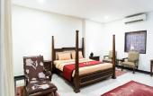 Туры в отель Super OYO Townhouse Oak Maxi Hotel Legian