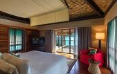 Туры в отель The St. Regis Bora Bora Resort