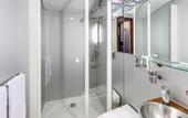 Туры в отель VIP Paris Yacht Hotel