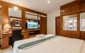 Туры в отель Whitehouse Condotel