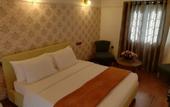 Туры в отель Lakeside Cottages