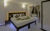 Туры в отель Crown Beach Hotel Maldives