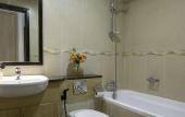 Туры в отель One Perfect Stay - Goldcrest Views 1