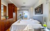 Туры в отель Meneou Beachfront Villa 5