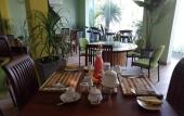 Туры в отель This Is It Airport Hotel and Restaurant
