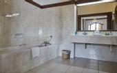 Туры в отель Tamarind Village Apartments