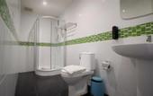Туры в отель Resort V - MRT Huai Khwang