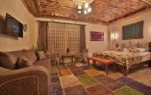 Туры в отель Caravanserai Inn Hotel