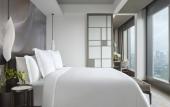 Туры в отель Four Seasons Hotel Tokyo at Otemachi