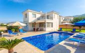 Туры в отель Villa Seashore One Large Private Pool Walk to Beach Sea Views A C Wifi - 3150