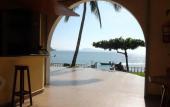 Туры в отель Squares Beachfront Apartments