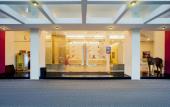Туры в отель Brits Hotel Puri Indah