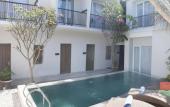 Туры в отель Hola Seminyak