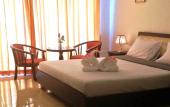 Туры в отель Golden Guesthouse