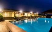 Туры в отель Seminyak Square Hotel And Villas