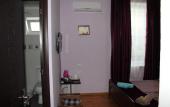 Туры в отель La Deka Guesthouse