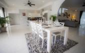 Туры в отель Blissful Tropical Stay at SeaLaVie Villa