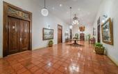Туры в отель Hotel Tugu Blitar