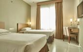 Туры в отель Triniti Hotel Gajah Mada