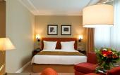 Туры в отель Warwick Champs-Elysees Paris