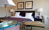 Туры в отель Warwick Champs-Elysees Paris