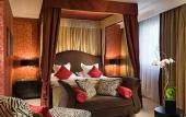 Туры в отель Warwick Champs-Elysees Paris