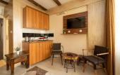 Туры в отель Pi Home & Apartments