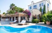 Туры в отель Port Alacati Hotel