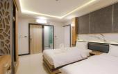 Туры в отель The Mantra Hotel