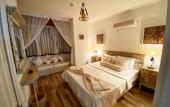 Туры в отель Bizim Ev Hotel