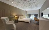 Туры в отель Ramada Hotel & Suites by Wyndham Izmir Kemalpasa