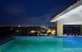 Туры в отель The Cube Malioboro Hotel