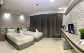 Туры в отель The Pat Hotel