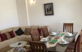 Туры в отель Hedges Court Residencies Town Hall-2 Room 3 Bed Apartment