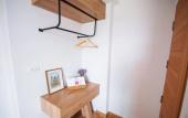 Туры в отель The LogBook Room and Cafe