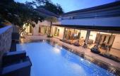 Туры в отель Villa Navin Premier Pool Villa