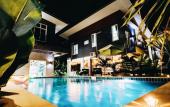 Туры в отель Villa Rajapruek Entire 3 villas 7 bedrooms near airport