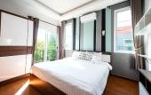 Туры в отель Villa Rajapruek Entire 3 villas 7 bedrooms near airport