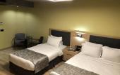 Туры в отель Redstone Hotel