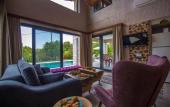 Туры в отель Volans Suites