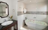 Туры в отель Roxana River Villa