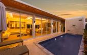 Туры в отель Signature Villas by TropicLook