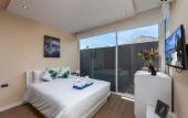 Туры в отель Signature Villas by TropicLook