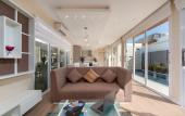Туры в отель Signature Villas by TropicLook