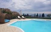Туры в отель Azur Apartment Deluxe