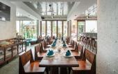 Туры в отель Hotel Le Bouton