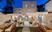 Туры в отель Eflin Haus Historical Place & Monument Hotel