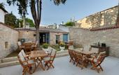 Туры в отель Eflin Haus Historical Place & Monument Hotel