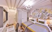 Туры в отель 9 Doors Hotel